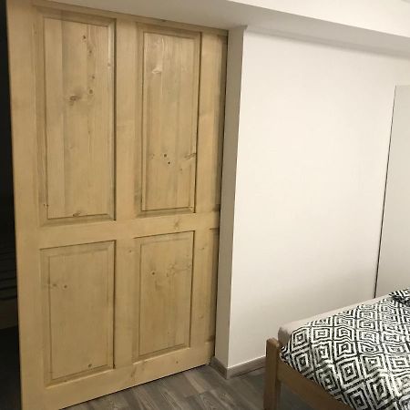 Mora Apartman 2 Kiskunfelegyhaza Ngoại thất bức ảnh