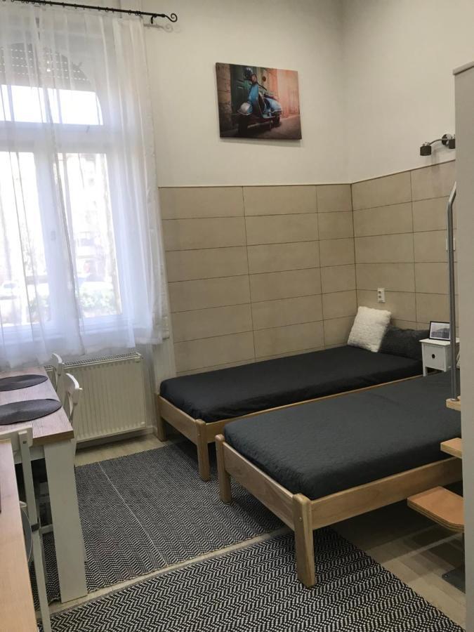 Mora Apartman 2 Kiskunfelegyhaza Ngoại thất bức ảnh