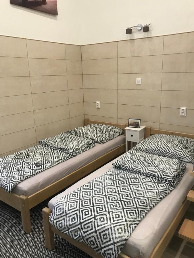 Mora Apartman 2 Kiskunfelegyhaza Ngoại thất bức ảnh
